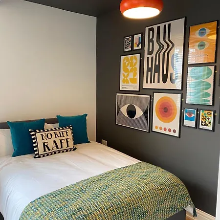 No.1 Clement House Apartment